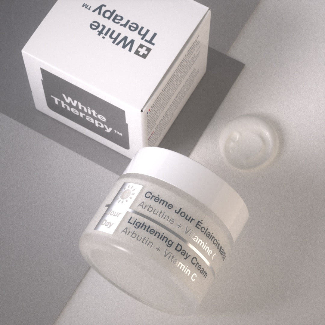 White Therapy + Crema de Día Iluminadora con Arbutina y Vitamina C