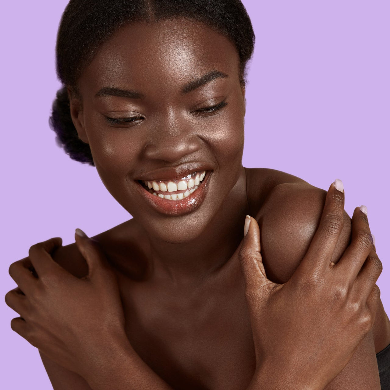 White Therapy + Mascarilla facial blanqueadora con glutatión
